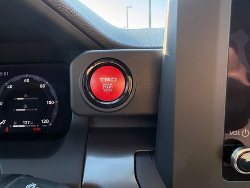 Certified 2025 Toyota Tacoma TRD Sport AWD/4WD image 22