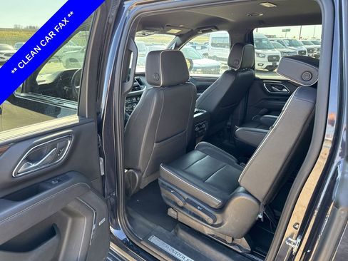 Used 2023 Chevrolet Suburban Premier image 7