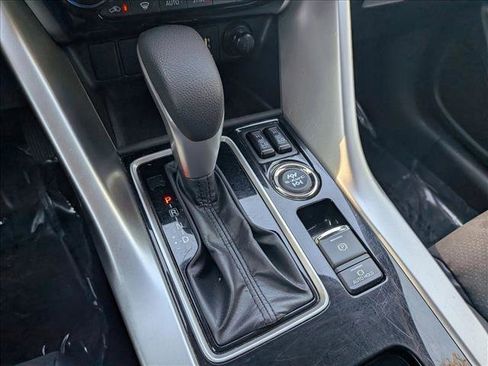 Used 2024 Mitsubishi Eclipse Cross SE image 12