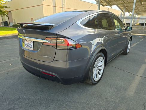 Used 2019 Tesla Model X Long Range image 8