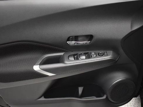Certified 2024 Nissan Kicks SV FWD image 11