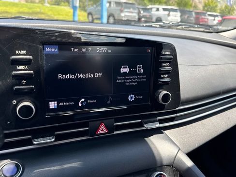 Used 2022 Hyundai Elantra SEL w/ Convenience Package FWD image 22