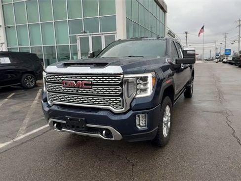 Used 2022 GMC Sierra 2500 Denali w/ Denali Ultimate Package image 3
