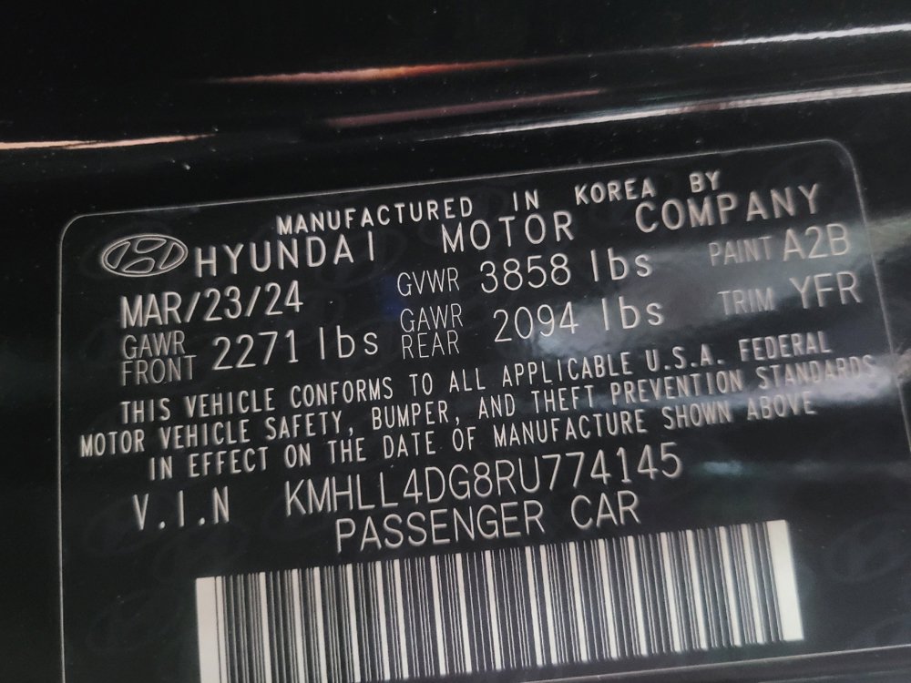 Used 2024 Hyundai Elantra SE FWD image 33