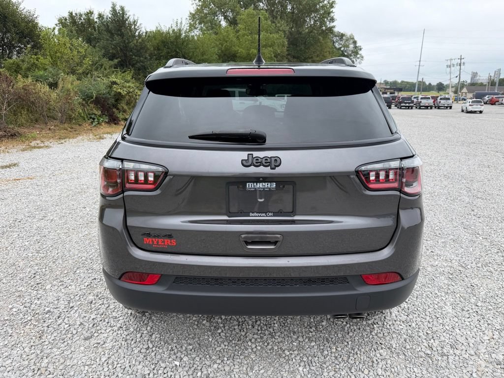 Used 2022 Jeep Compass Latitude AWD/4WD image 28