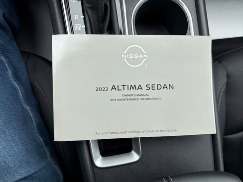 Used 2022 Nissan Altima 2.5 SV FWD image 33