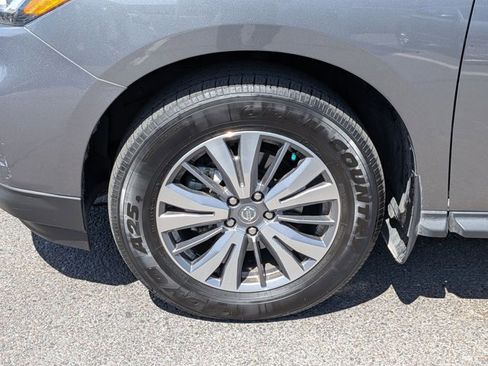 Used 2020 Nissan Pathfinder S FWD image 15