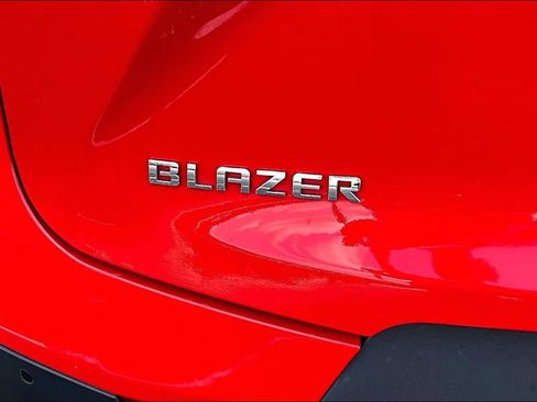 Used 2020 Chevrolet Blazer LT FWD image 8
