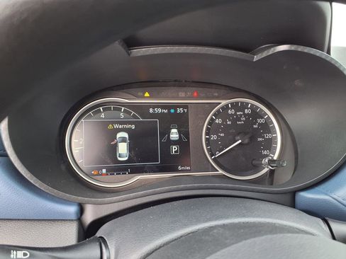 New 2025 Nissan Versa SV w/ Trunk Package image 26