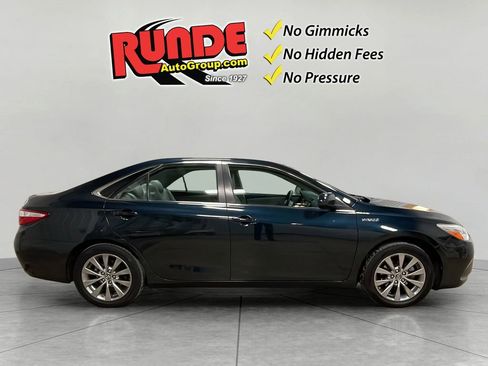 Used 2016 Toyota Camry XLE image 6