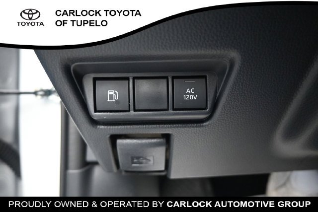 Used 2026 Toyota Prius Plug-In Hybrid FWD image 26