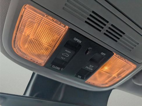 Used 2022 Honda Pilot Special Edition image 24