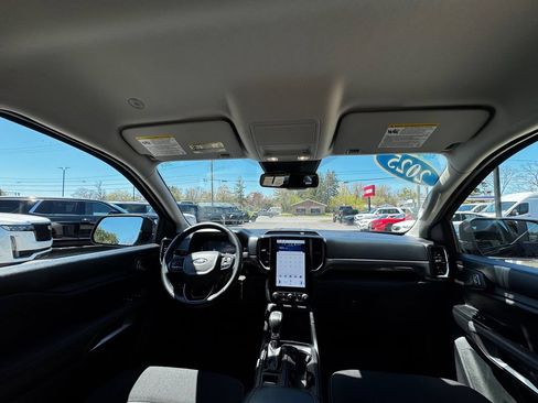 Used 2025 Ford Ranger XLT AWD/4WD image 35