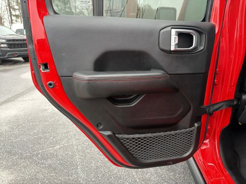 Used 2024 Jeep Wrangler Unlimited Rubicon image 22