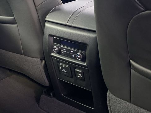 Used 2024 Chevrolet Traverse Premier w/ Redline Edition FWD image 28