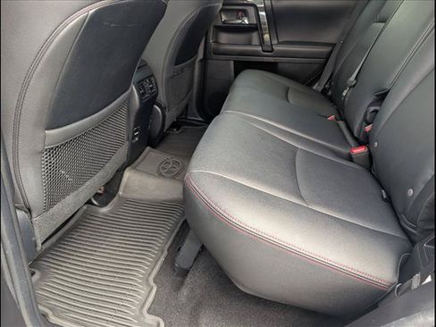 Used 2019 Toyota 4Runner TRD Off-Road Premium AWD/4WD image 10