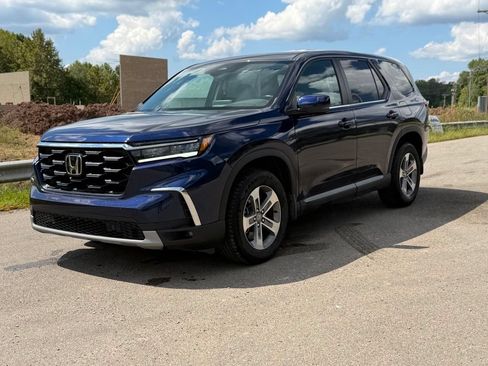 Used 2025 Honda Pilot EX-L image 1