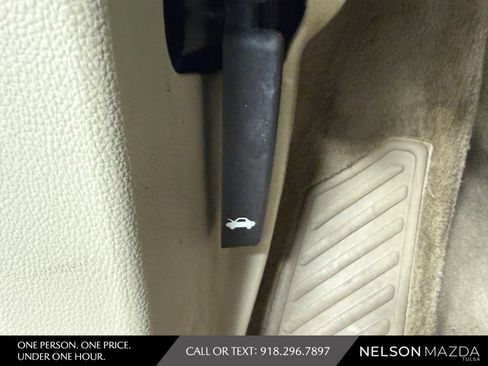 Used 2013 Cadillac SRX Premium AWD/4WD image 26