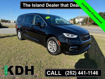 Certified 2024 Chrysler Pacifica Touring-L