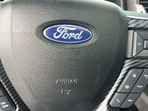 Used 2018 Ford F150 Raptor w/ Equipment Group 802A Luxury AWD/4WD image 38