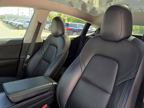 Used 2022 Tesla Model Y Performance AWD/4WD image 14