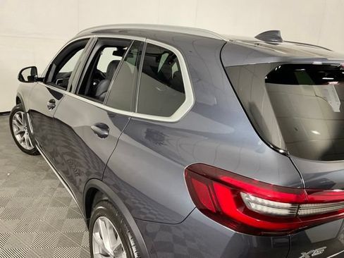 Used 2022 BMW X5 xDrive40i w/ Premium Package AWD/4WD image 36