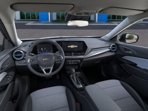 New 2026 Chevrolet Trax LT FWD image 15