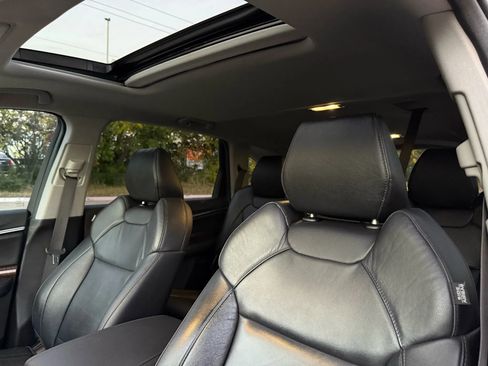 Used 2018 Acura MDX FWD image 11