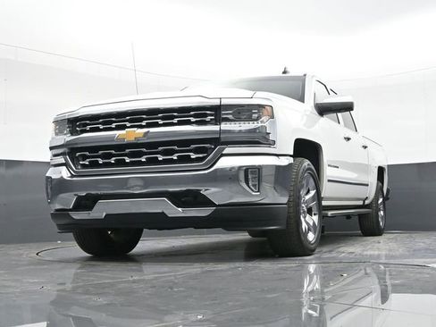 Used 2017 Chevrolet Silverado 1500 LTZ image 52