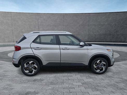 New 2026 Hyundai Venue SEL image 8