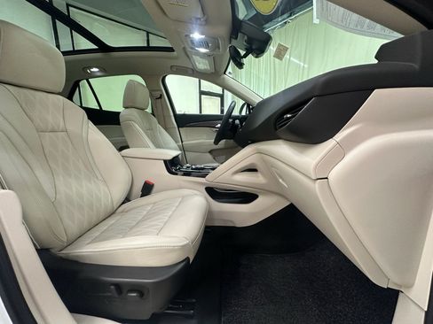 Certified 2023 Buick Envision Avenir FWD image 21