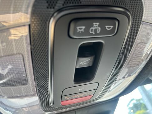 Used 2025 Hyundai Elantra N FWD image 21