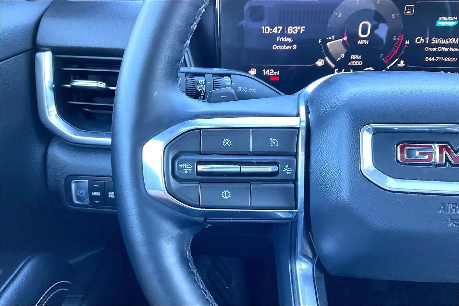 Used 2026 GMC Terrain Elevation w/ Elevation Premium Package FWD image 23