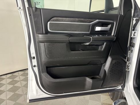 Used 2024 RAM 3500 Big Horn image 7