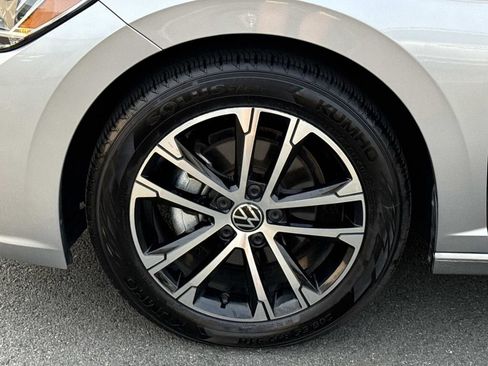 Used 2023 Volkswagen Jetta Sport FWD image 8
