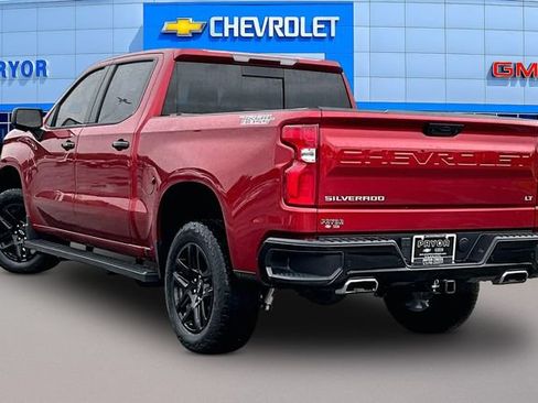 Used 2024 Chevrolet Silverado 1500 LT Trail Boss w/ LT Trail Boss Premium Package AWD/4WD image 4