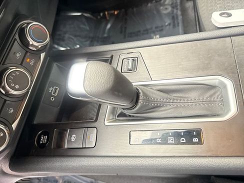 Used 2025 Nissan Kicks S image 18