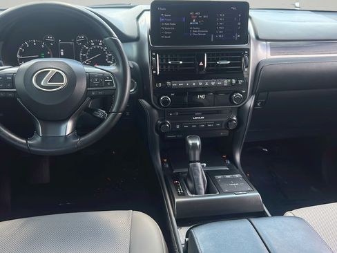 Used 2023 Lexus GX 460 w/ Black Line Special Edition AWD/4WD image 16
