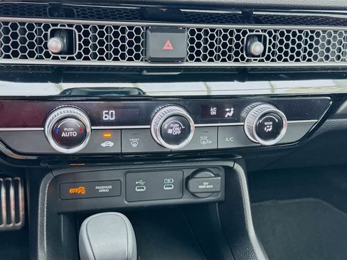 Used 2025 Honda Civic Sport image 12