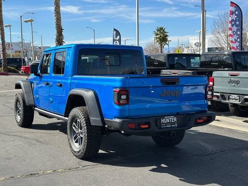 New 2026 Jeep Gladiator Mojave w/ Technology Group AWD/4WD image 4