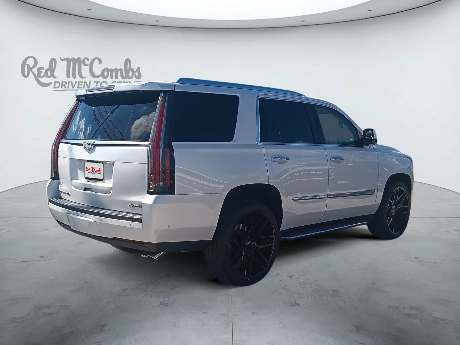 Used 2019 Cadillac Escalade Premium Luxury AWD/4WD image 5