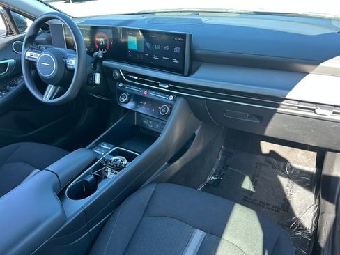 Used 2025 Hyundai Sonata SEL FWD image 33