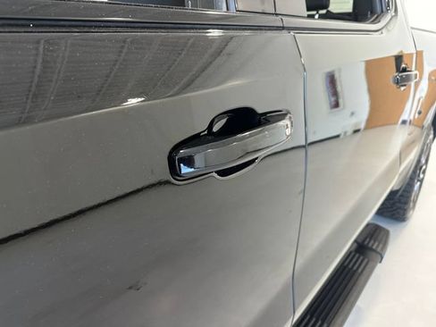 Used 2023 GMC Sierra 1500 AT4 AWD/4WD image 11