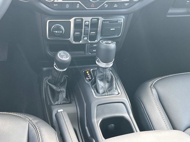 New 2027 Jeep Wrangler Unlimited Sahara AWD/4WD image 18