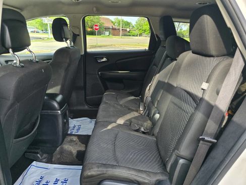 Used 2016 Dodge Journey SE w/ Flexible Seating Group FWD image 13