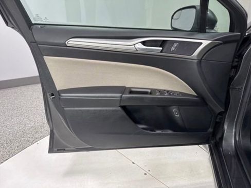 Used 2018 Ford Fusion S FWD image 8