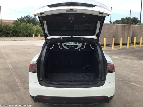 Used 2019 Tesla Model X 75D AWD/4WD image 15