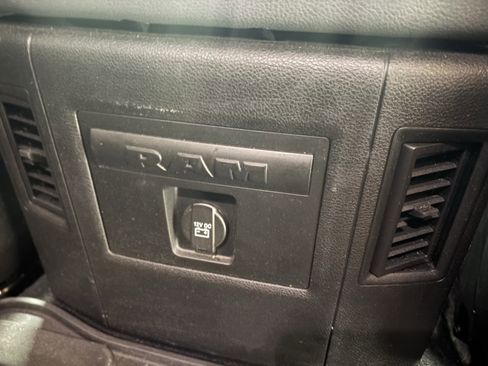 Used 2018 RAM 2500 Big Horn image 11