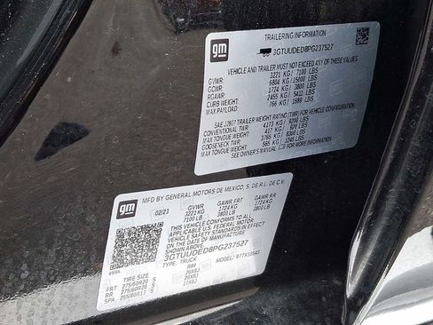 Used 2023 GMC Sierra 1500 SLT w/ SLT Premium Plus Package AWD/4WD image 29