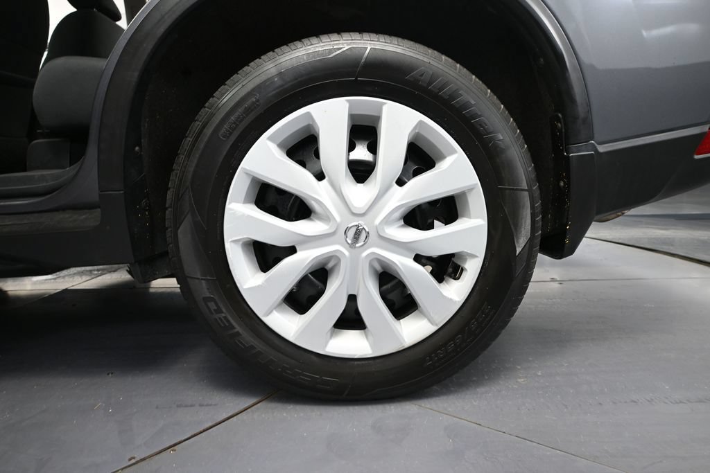 Used 2017 Nissan Rogue S FWD image 9